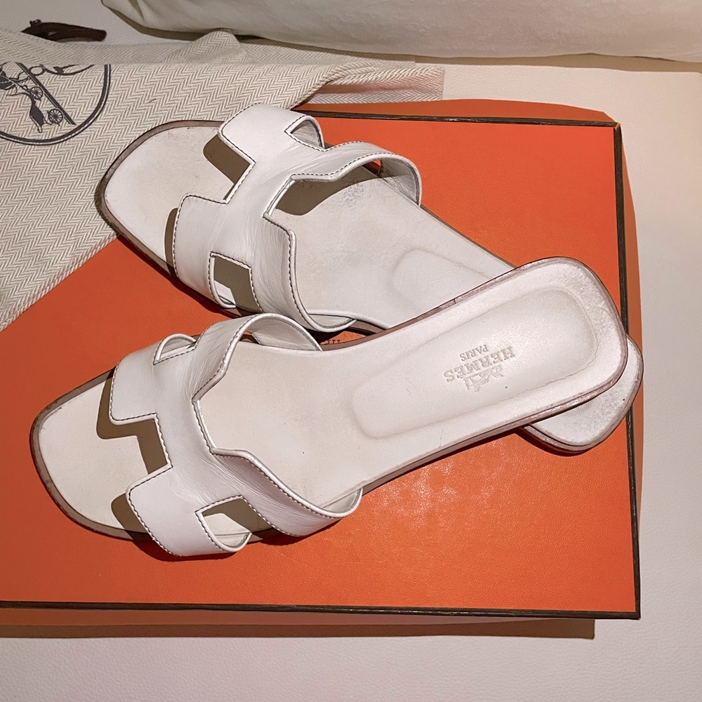 White Hermes Oran Sandals